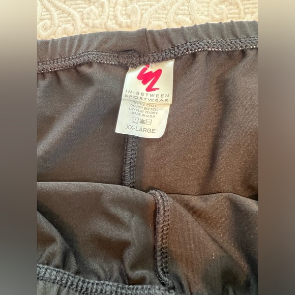 In-Between Capri - Picture 9 of 10